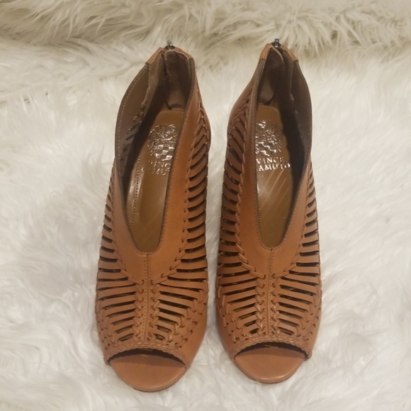 Vince Camuto brown leather caged sandle kip - Picture 3 of 5
